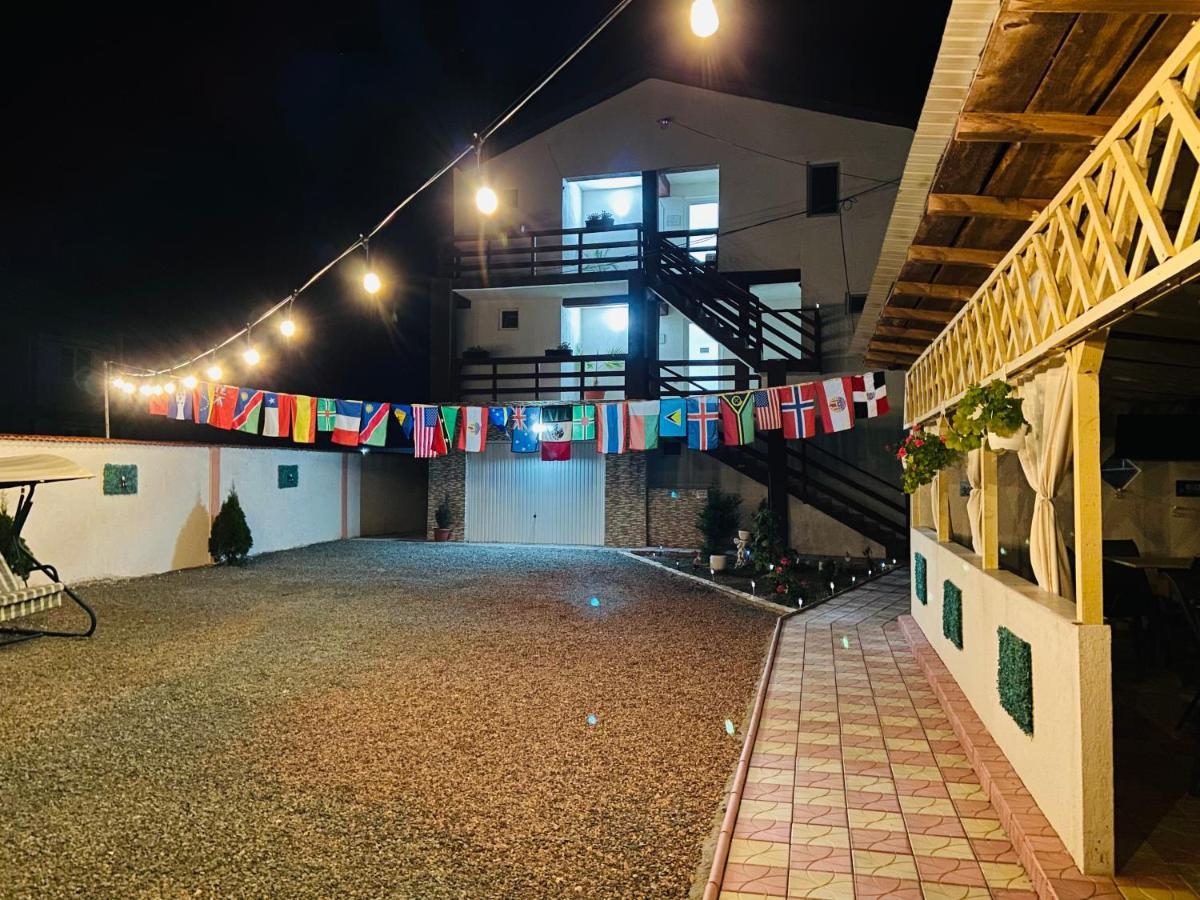 Hotel Casa Irina 2Mai Două Mai Zewnętrze zdjęcie