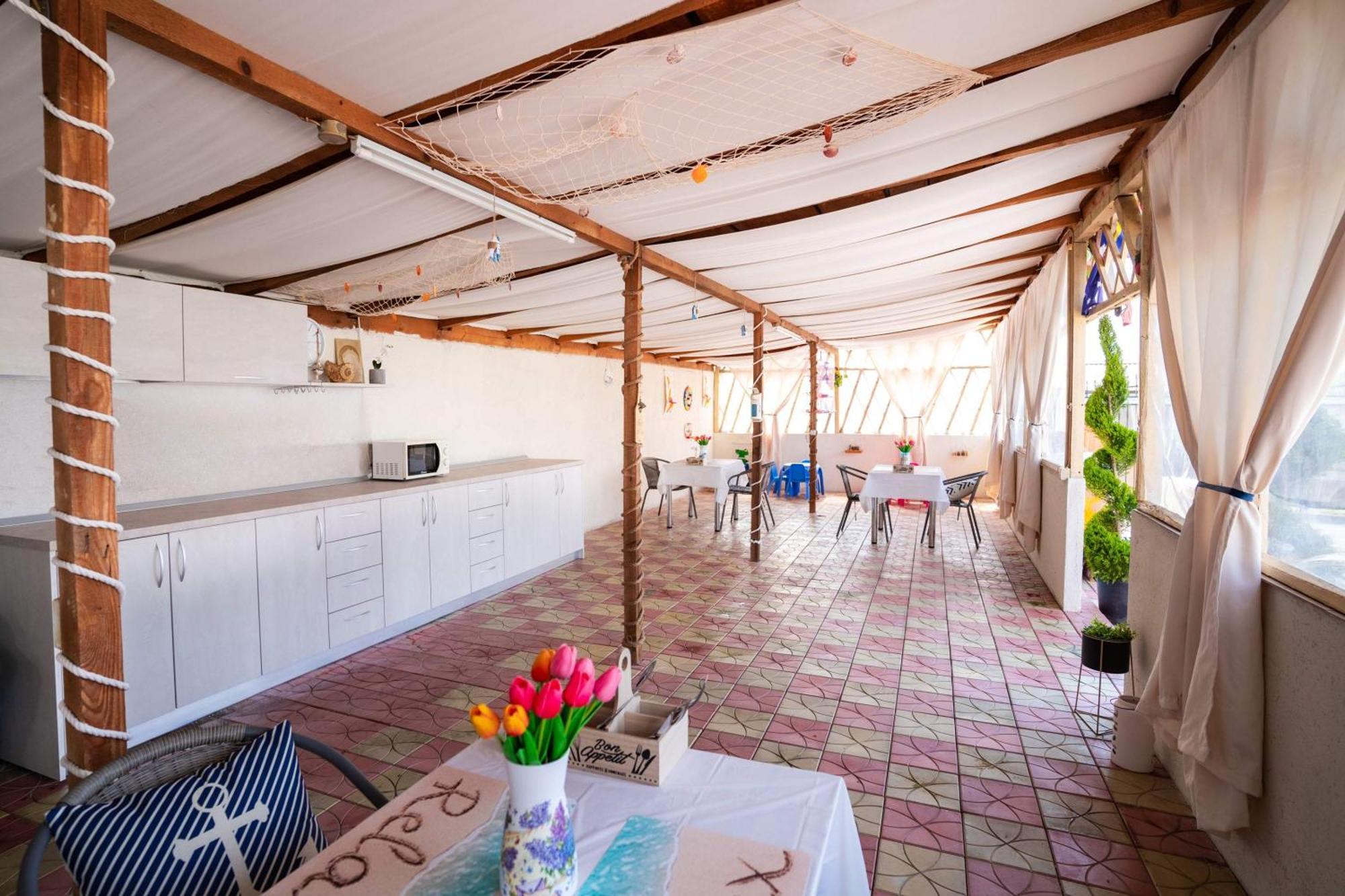 Hotel Casa Irina 2Mai Două Mai Zewnętrze zdjęcie
