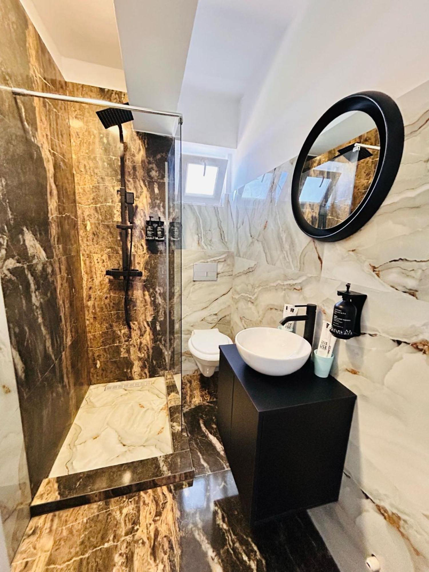 Hotel Casa Irina 2Mai Două Mai Zewnętrze zdjęcie